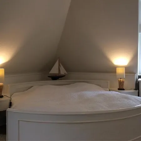 Teewelkenhues Schwalbennest Archsum